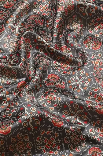 Riva Enterprise Women'S Weaving silk Blend Saree Digital Printed Tessels Saree