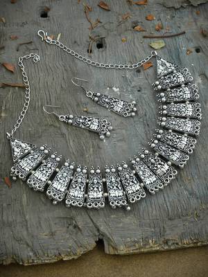 Temple oxidised silver plated necklace 1