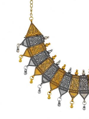 Statement temple choker necklace 3