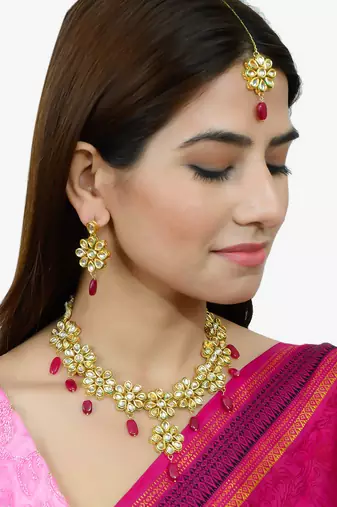 Handcrafted gold plated kundan jewellery set