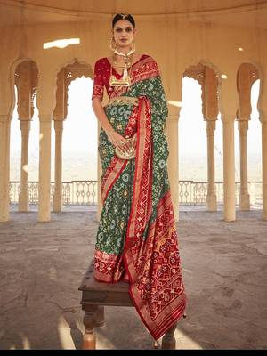 Elora Gold Printed Patola Silk Blend Saree For Women (Pine Green) 1
