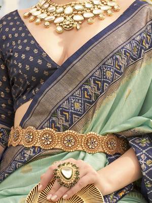 Elora Ethnic Wear Printed Patola Silk Blend Saree (Sea Green) 3