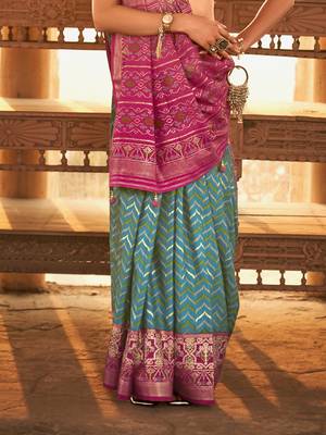Elora  Gold Printed Patola Silk Blend Saree For Women (Aqua Blue) 4