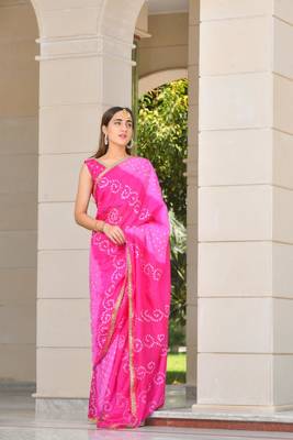 Magenta Bandhani Saree Set Without Blouse 4