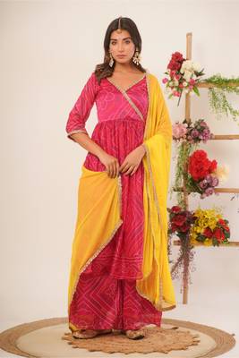 Magenta bandhani angrakha set with dupatta 4