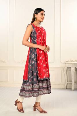 Premium 2 layered inner cotton and outward jacket rayon kurti 3