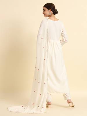 Off White Sequence Multi-Color Embroidered Viscose Rayon Blend fabric Kurta Pant with Dupatta Set 4
