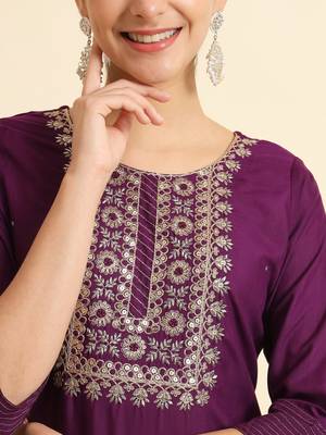 Embroidered Work Slub Rayon Straight Kurta Pant and Dupatta Set 3