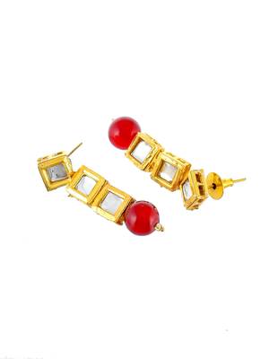 Women gold-plated & red kundan stone-studded jewellery set 4