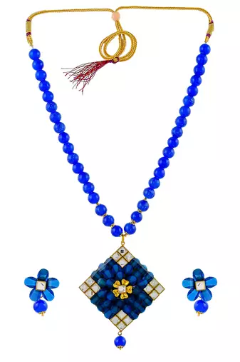 Blue beads pendant set with earrings