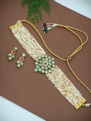 Kundan choker necklace set with earrings 1