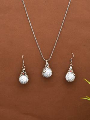 Silver-plated onyx studded jewellery set 1