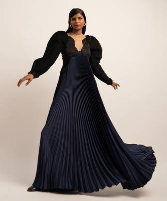 The elysian inception gown suite 4