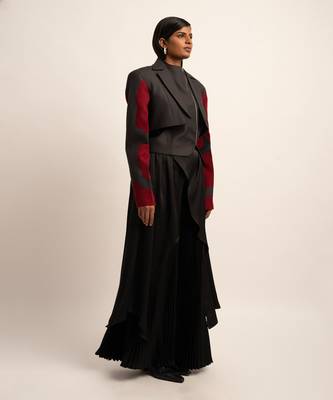 The seraphic symphony cropped blazer 3