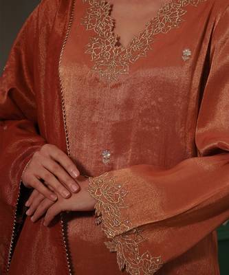 Amber zari  kurta pant set 4