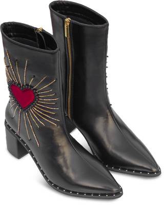 Black embroidery heart me not boots 2