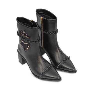 Black embroidery dloce vita boots 4