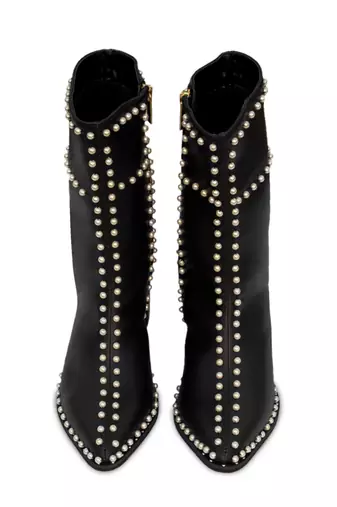 Black embroidery the pearl boots