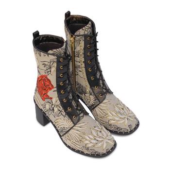 Black embroidery wild side boots 2