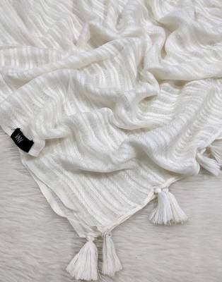 Ana cotton viscose white striped hijab - versatile, flowy, and breathable 2