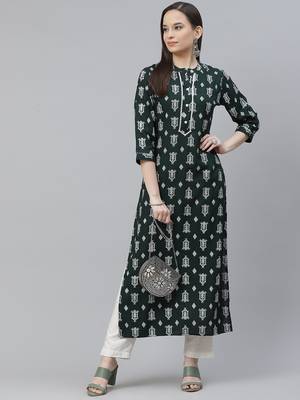 Mokshi women's green rayon printed straight kurta 1