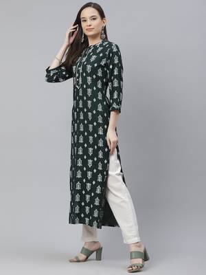Mokshi women's green rayon printed straight kurta 3