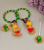 Gota patti pom pom silk bangle with ring and mangtikka