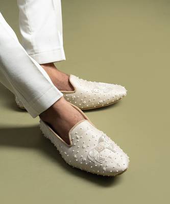 Ivory silk jutties 1