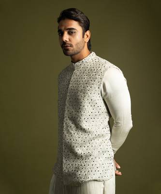 Grey embroidered bundi jacket set 2