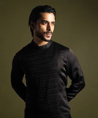 Black pleated linen satin kurta with slim fit pants 2