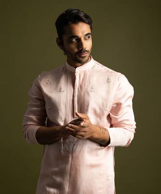 Powder pink linen satin kurta with slim fit pants 2