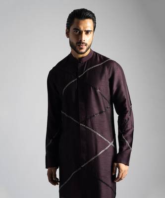 Plum hued shirt kurta with slim fit pants 2