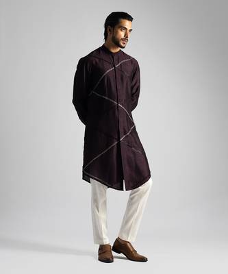 Plum hued shirt kurta with slim fit pants 3