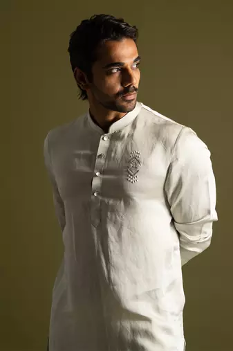 Light grey full sleeves kurta with slim fit pants