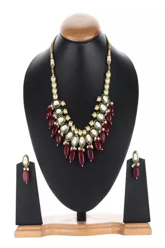 Runjhun alloy gold plated maroon jewelry set