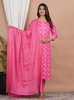 Pink rayon kurta pant set with dupatta set. 1