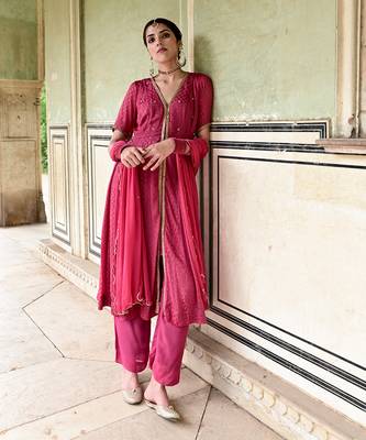 Surkh kurta set 3