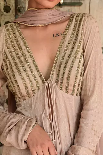 Gulnaar kurta set