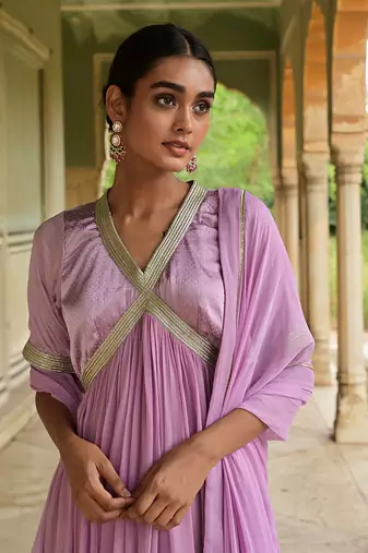 Kumudni anarkali set