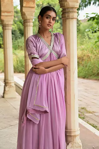 Kumudni anarkali set