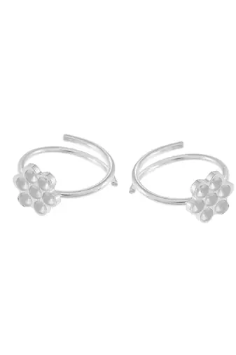 Silver plated floral toe ring