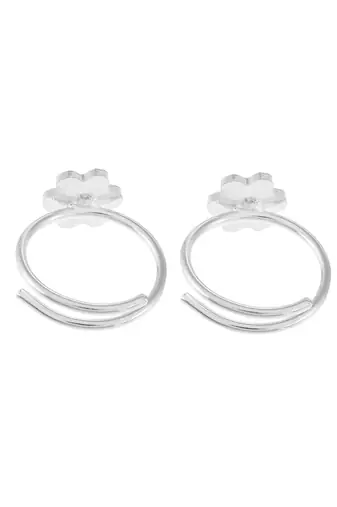 Silver plated floral toe ring