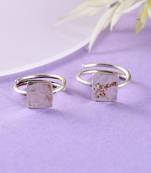 Silver plated hammered geomatrical toe ring