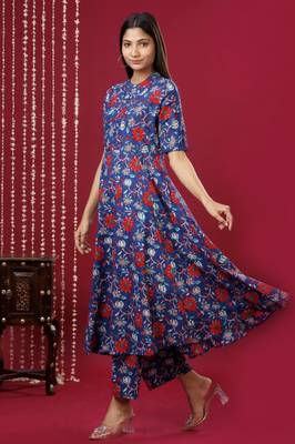 Mokshi women's blue floral printed rayon kurta with palazzo 3
