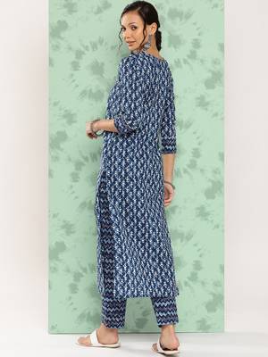 Mokshi women's blue printed cotton kurta with trouser 3