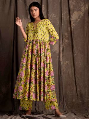 Mokshi women's yellow floral printed cotton kurta with palazzo 2