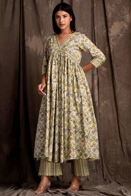Mokshi women's cream floral printed cotton kurta with palazzo 4