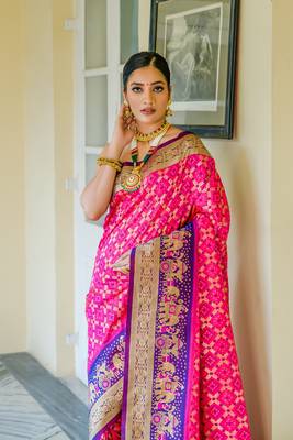 Rani Pink Meenakari Bandhani Woven Banarasi silk blend Traditional Saree With Blouse 4