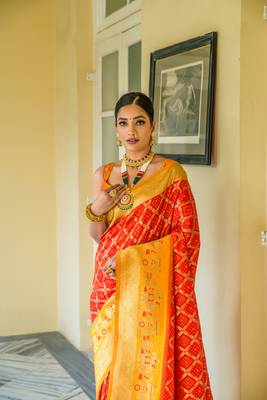 Red Meenakari Bandhani Woven Faux Banarasi Silk Traditional Saree With Blouse 4