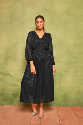 Rich black sequin pleated dress for effortless nights. 2